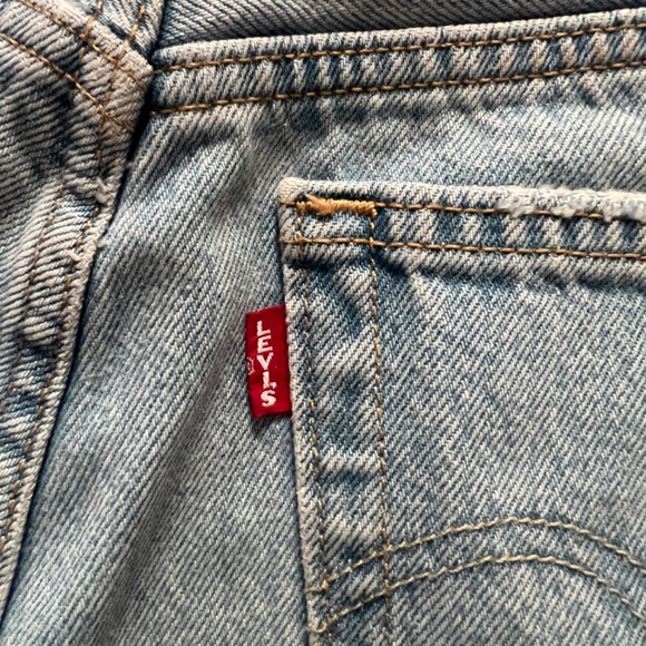 Levi’s 501® ORIGINAL FIT HIGH RISE WOMEN'S SHORTS W26 - Picture 8 of 11